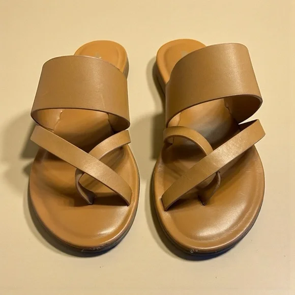 ALDO Tan Toe Loop Minimalist Slide Sandals Women’s Size 7 Coastal Grandmother - Picture 2 of 7